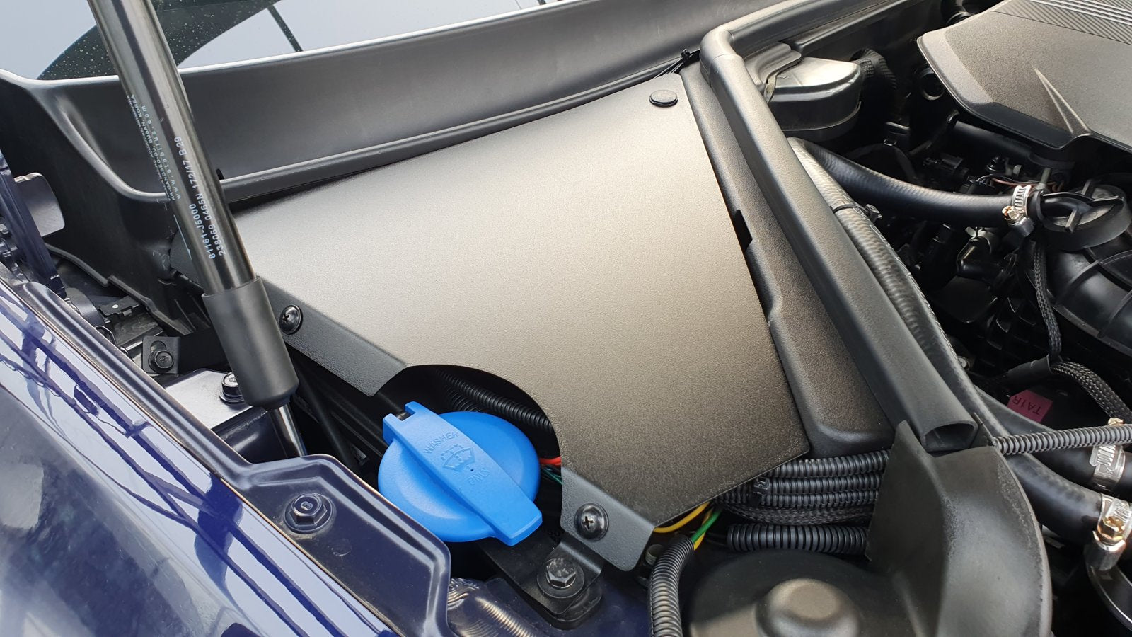 Kia Stinger Vanity/Tuner/Fuse Covers