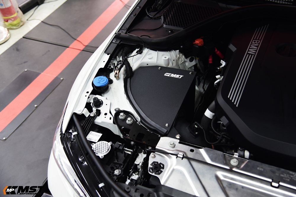 MST Performance BMW M340i 2020 B58 3.0L turbo Cold Air Intake after installation