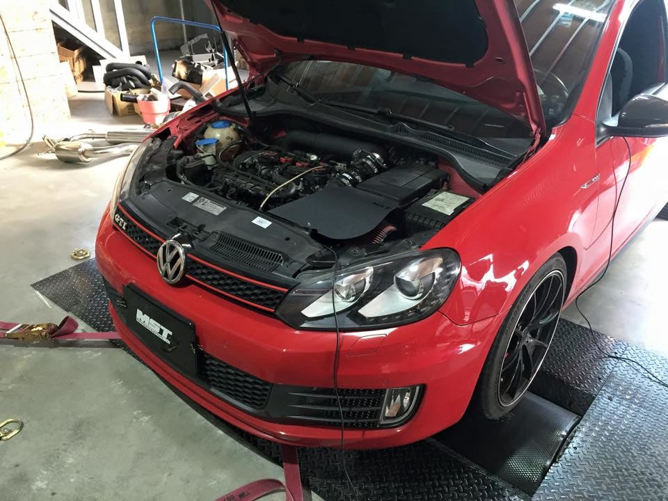 VW TIGUAN Cold Air Intake System Installation