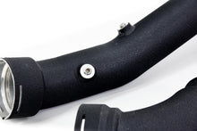 Charger l&#39;image dans la galerie, ARM Motorsports F3X N55 CHARGE PIPE - AWD