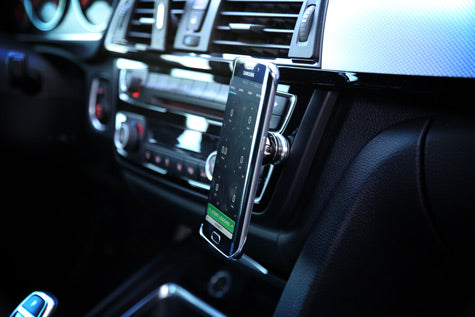 JB4 Magnetic Cell Phone Mount in the car