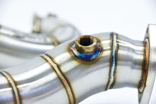 Cargar imagen en el visor de la galería, ARM Motorsports&#39; 3&quot; catless downpipes