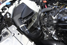 Cargar imagen en el visor de la galería, Turbo Inlet Pipe for BMW 320i/330i installation