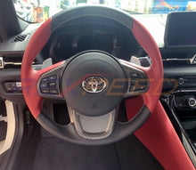 Cargar imagen en el visor de la galería, Toyota Supra 2020 Dry Carbon Steering Wheel Cover